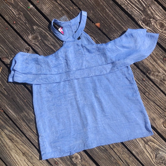 Vici Tops - NWT boutique top 💙